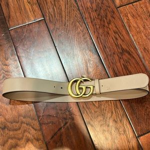 Classic Gucci Nude Leather Belt Size 90